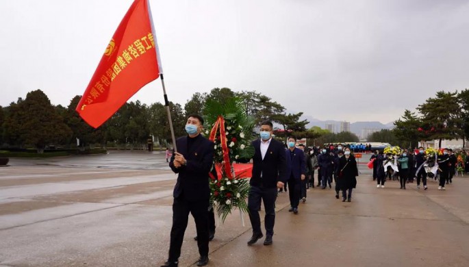 传承红色基因  汲取奋进力量<br/>米兰网页版登录入口广泛开展 “清明祭英烈”系列主题党日活动