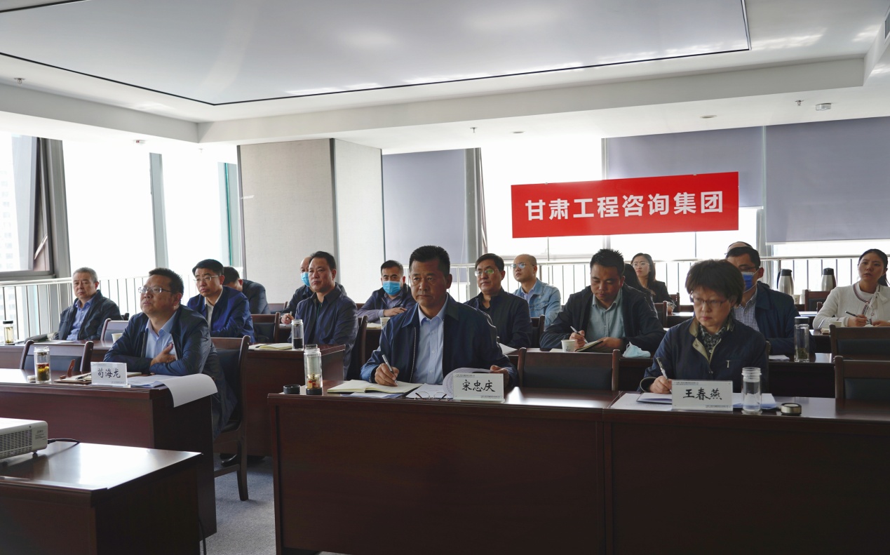 米兰网页版登录入口参加省政府国资委脱贫<br/>攻坚工作协调推进视频会  安排部署<br/>集团公司脱贫攻坚帮扶工作